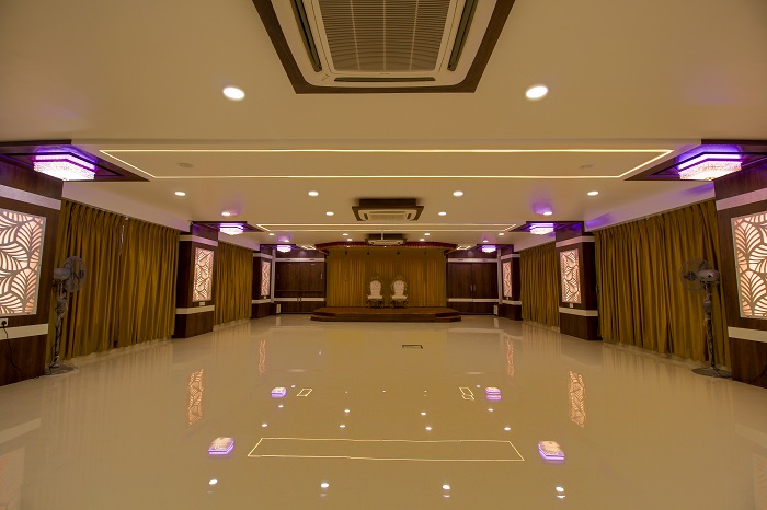 Navyug Marriage Banquet Hall, Dhole Patil Road, Pune